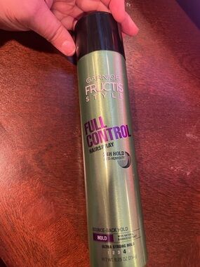 Garnier Fructis Style Full Control Hairspray - Green with Purple Text
